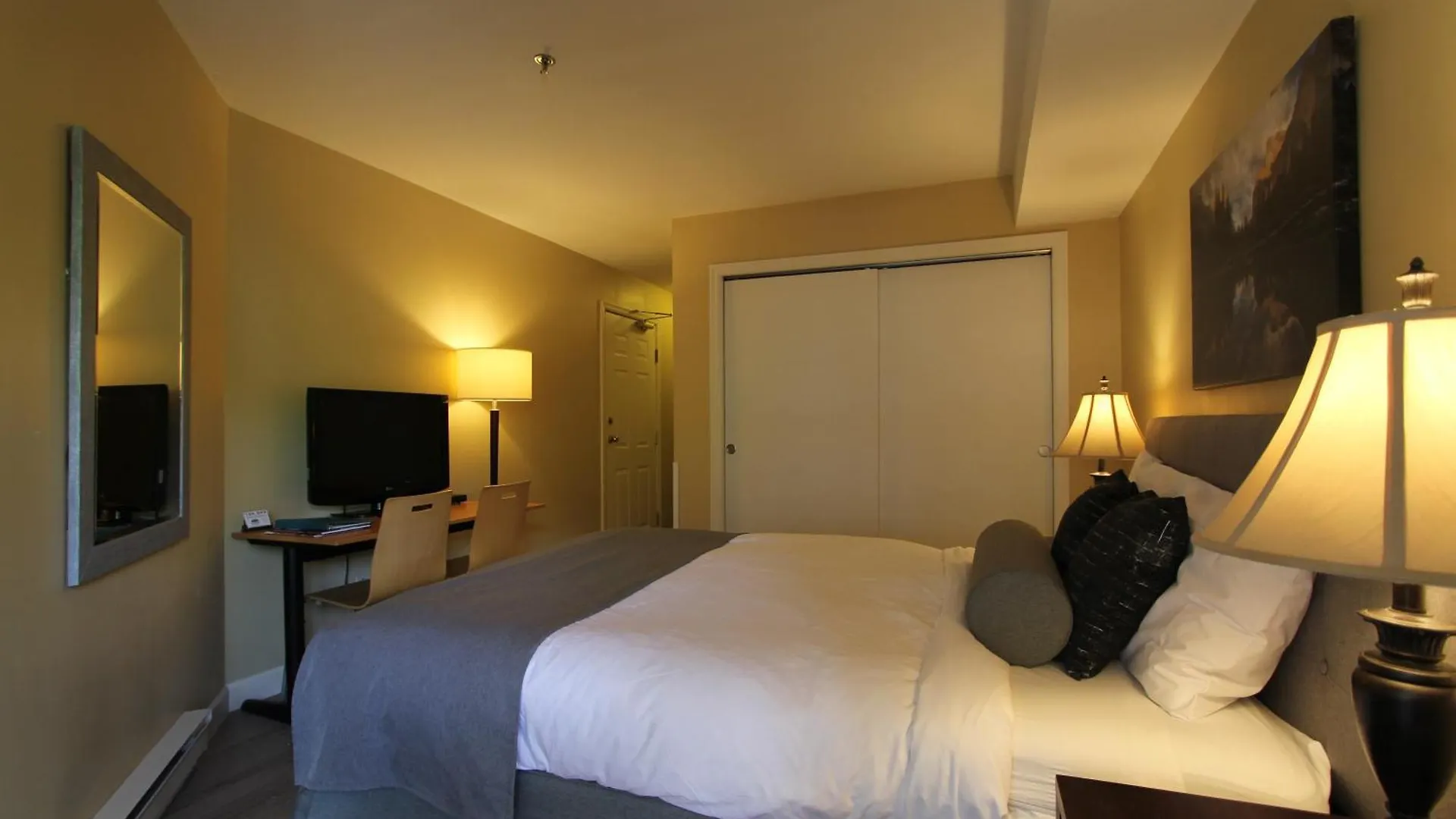 Marketplace Lodge By Whistler Retreats 0*,