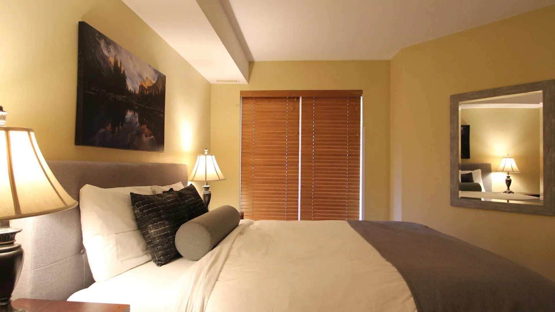 Marketplace Lodge By Whistler Retreats Canadá